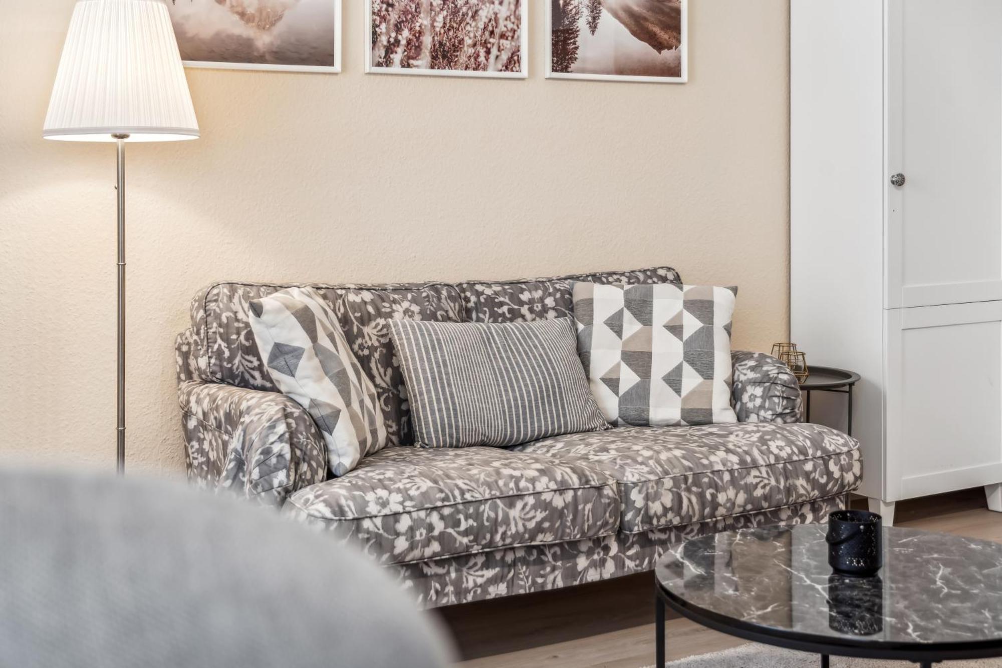 Roby-Erfurt Hbf-Nah, Balkon Apartment Luaran gambar