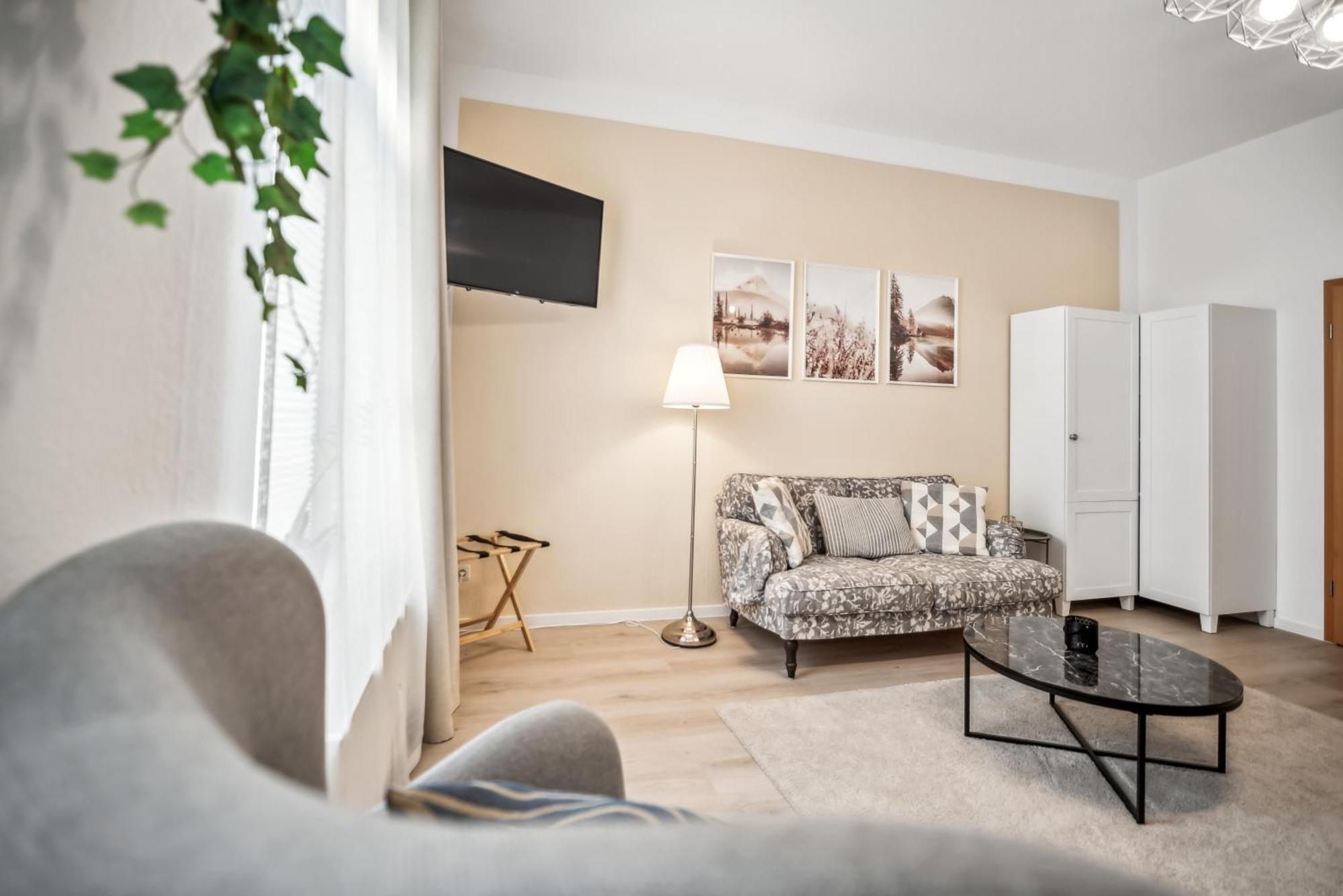 Roby-Erfurt Hbf-Nah, Balkon Apartment Luaran gambar